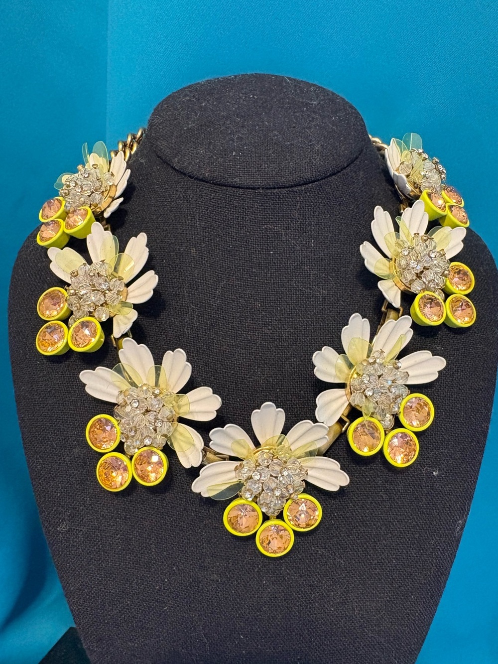 J. Crew necklace daisy brûlée 20” statement yellow rhinestone flowers amazing!!!
